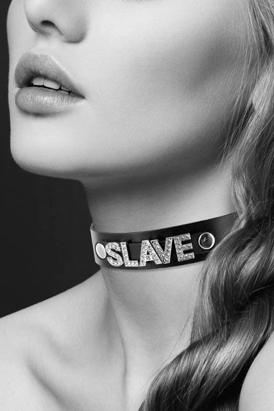 Чокер с надписью COLLIER STRASS SLAVE CUIR BOVIN - изображение товара